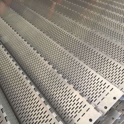 Stainless Steel Perforated Sheet Perforating Metal Mesh Plate for Industry and Decoration (1)